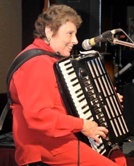 Sylvia Marie Barber performing on accordion at NAA 2008